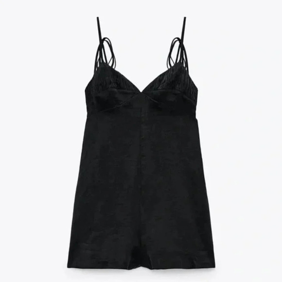 Zara Black Spaghetti Tie Strap Shorts Romper Jumpsuit Washed Blacked Size Medium - Picture 2 of 13